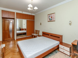 Apartament cu 2 camere, 92 m², Centru, Chișinău foto 13