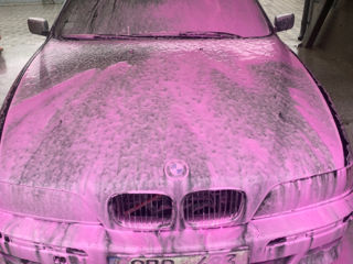 BMW 5 Series foto 3