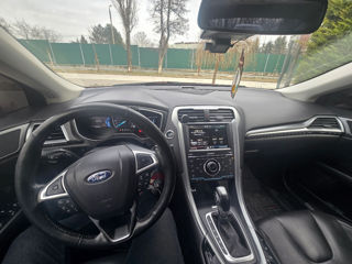 Ford Fusion foto 8