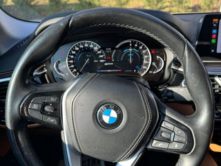 BMW 5 Series foto 10