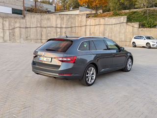 Skoda Superb foto 6