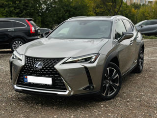 Lexus UX foto 2