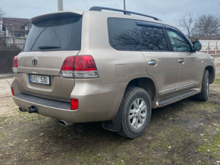 Toyota Land Cruiser foto 2