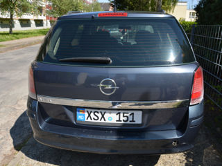 Opel Astra foto 9