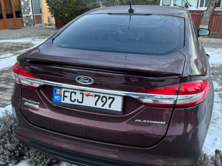 Ford Fusion foto 5