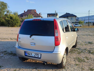 Mitsubishi Colt foto 5