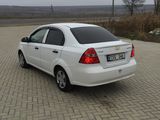 Chevrolet Aveo foto 4