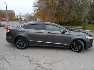 Ford Mondeo foto 4