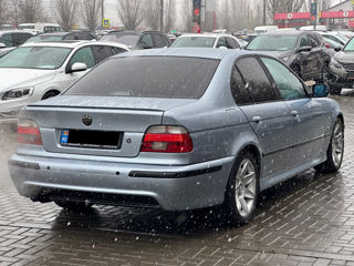 BMW 5 Series foto 3