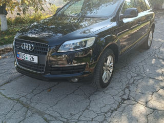 Audi Q7 foto 2