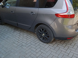 Renault Grand Scenic foto 6