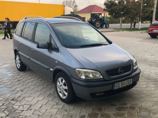 Opel Zafira foto 9