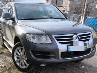 Volkswagen Touareg foto 1