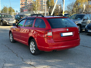 Skoda Octavia foto 3