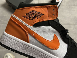 Nike Air Jordan 1 Retro High Suede Black/Orange Unisex foto 2