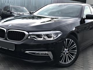 BMW 5 Series foto 1