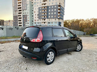 Renault Scenic foto 2