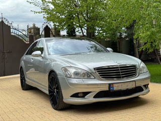 Mercedes S-Class