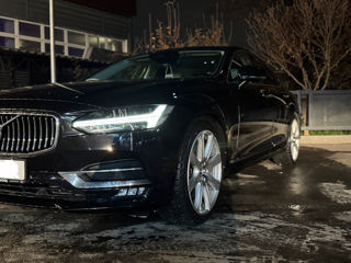 Volvo S90 foto 2