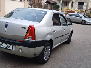 Dacia Logan foto 3