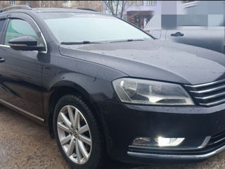 Volkswagen Passat foto 1