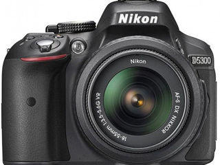Продаю Nikon D5300 +  Dx Nikkor 18-55mm