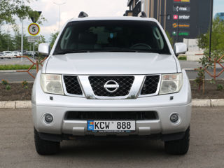 Nissan Pathfinder foto 5