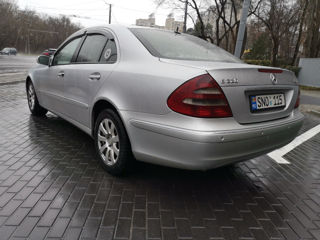 Mercedes E-Class foto 3