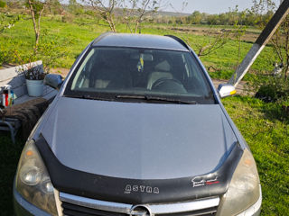 Opel Astra foto 1