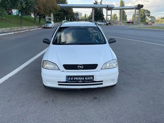 Opel Astra foto 2