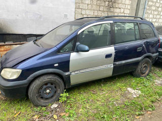 Opel Zafira foto 2