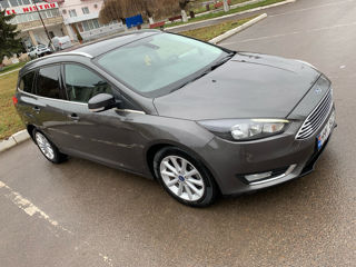 Ford Focus foto 2