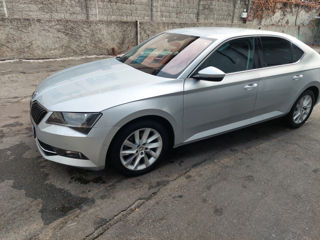 Skoda Superb foto 8