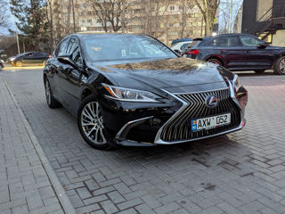 Lexus ES Series