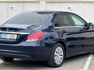 Mercedes C-Class foto 4