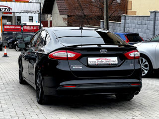 Ford Fusion foto 5