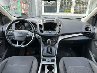 Ford Kuga foto 8