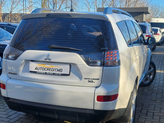 Mitsubishi Outlander foto 12