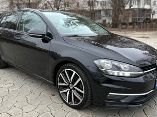 Volkswagen Golf foto 1