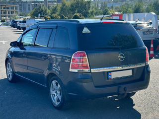 Opel Zafira foto 8