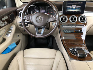 Mercedes GLC foto 7