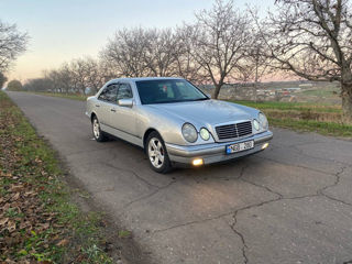 Mercedes E-Class