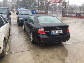 Subaru Legacy foto 5