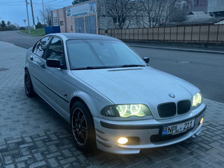 BMW 3 Series foto 5