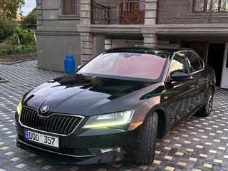 Skoda Superb foto 4