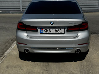 BMW 5 Series foto 7