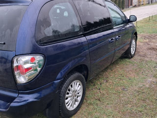 Chrysler Voyager foto 3