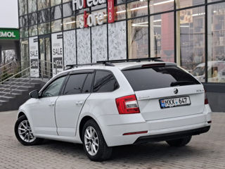 Skoda Octavia foto 3