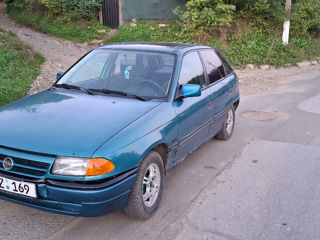 Opel Astra foto 1