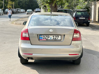 Skoda Octavia foto 4